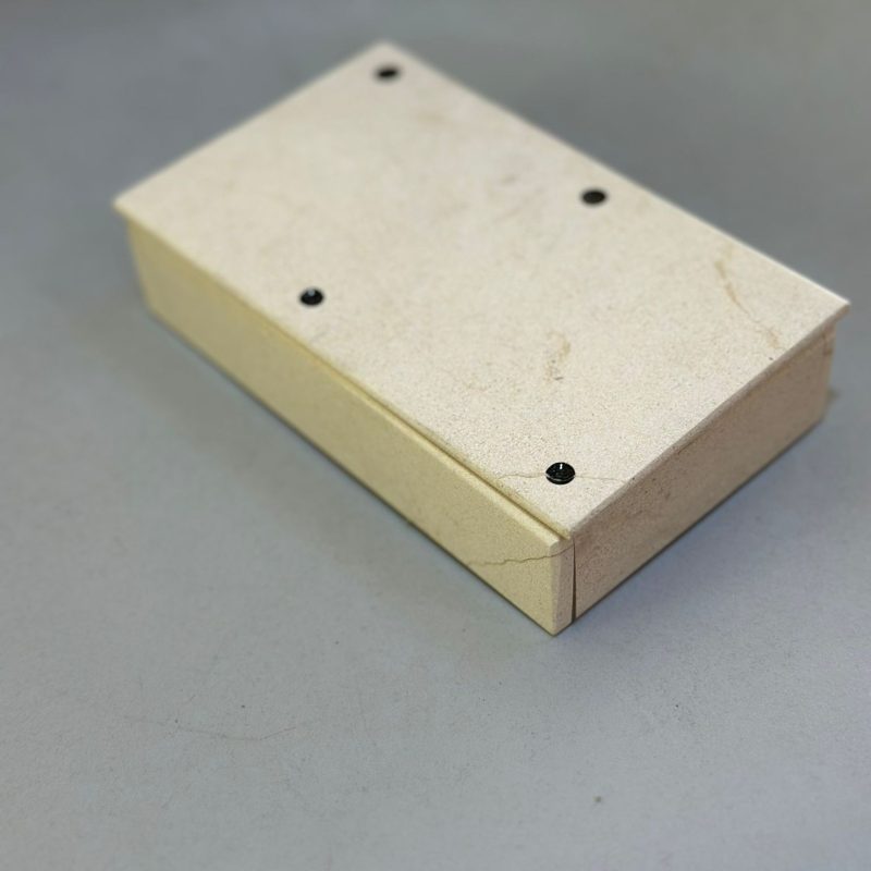 domino (4)