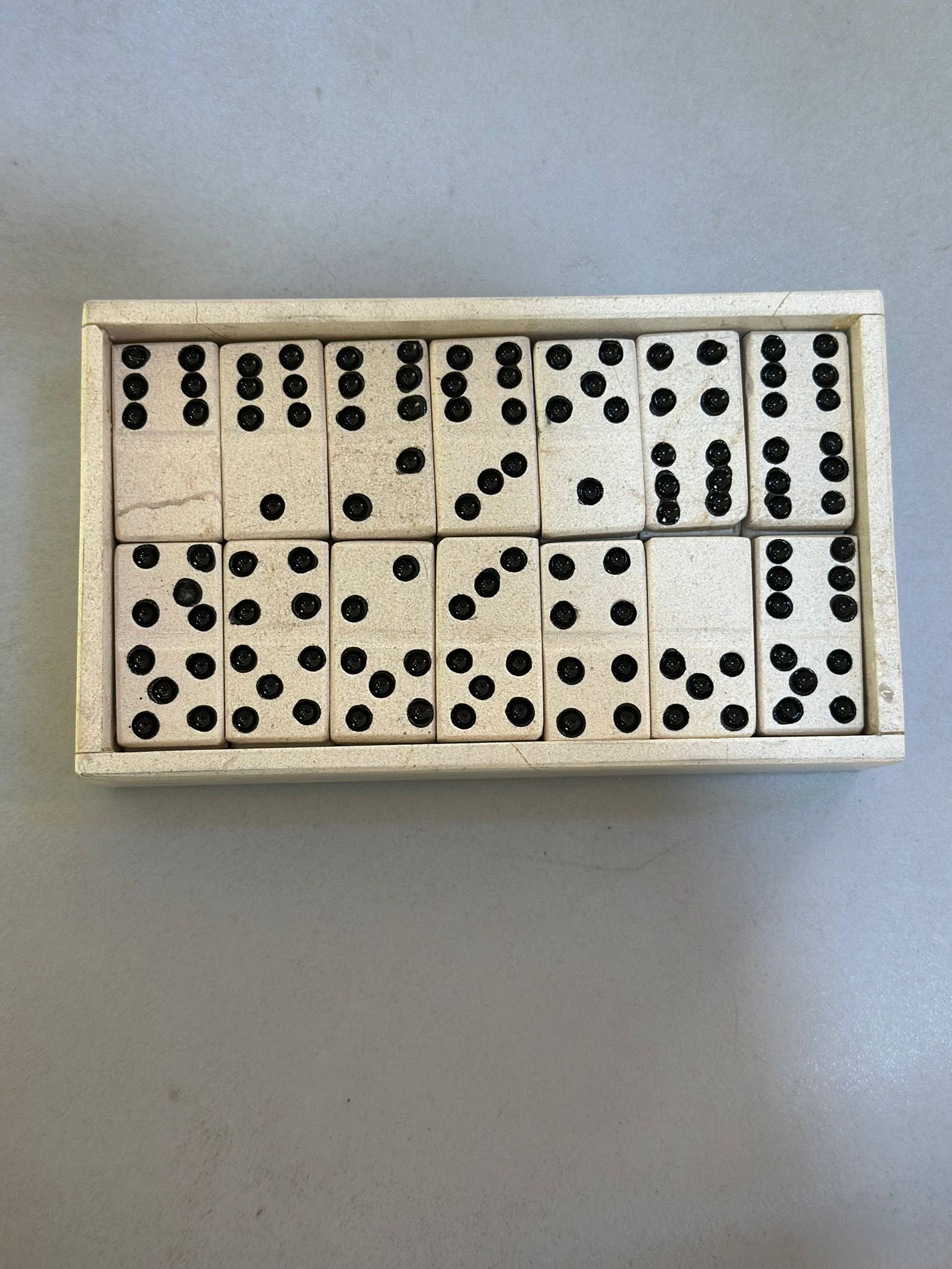 domino (5)